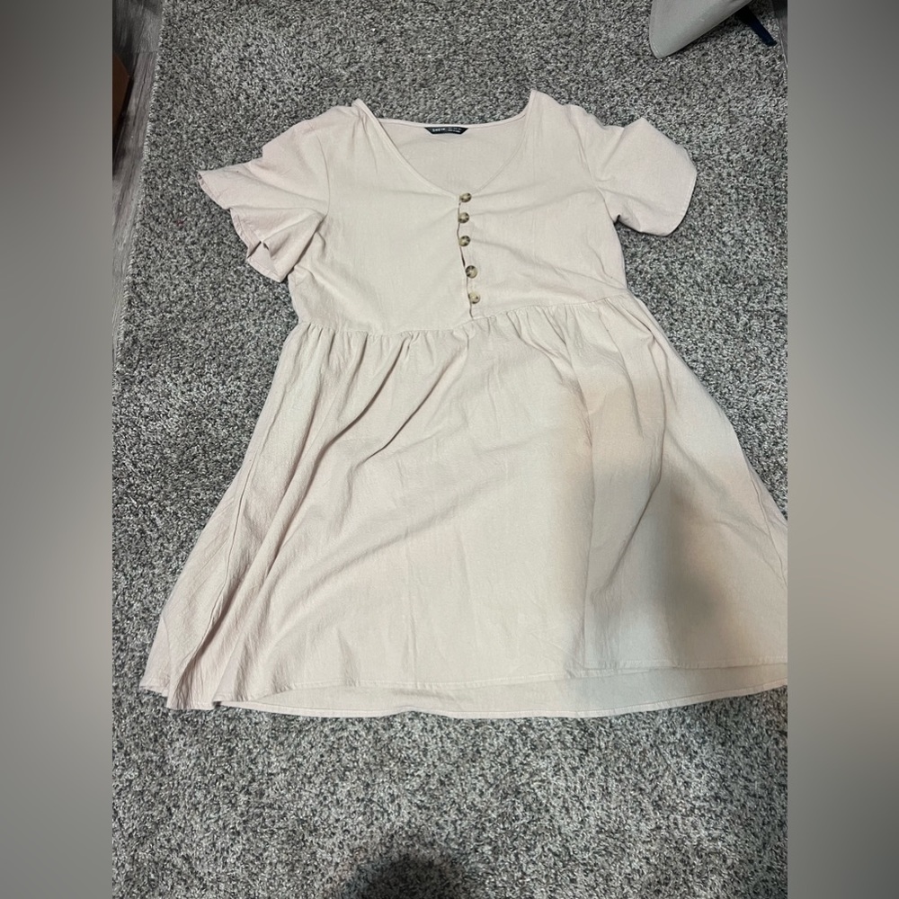 Shein whie dress. Size medium.